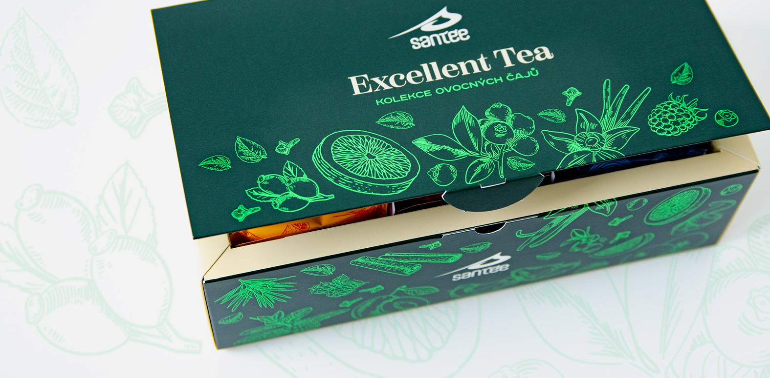 Obalový design krabičy s ovocným čajem.